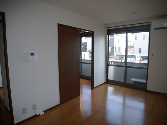 居室・リビング　☆南向きの室内☆