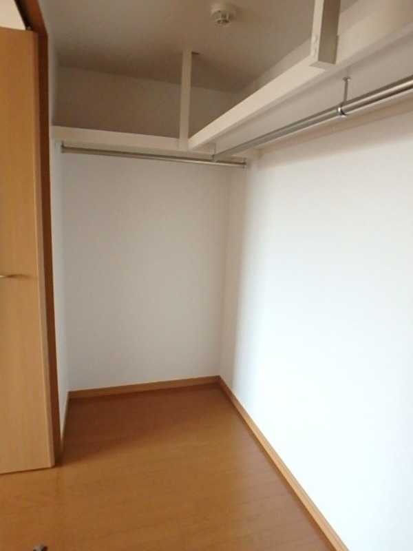 収納　図面と現状に相違がある場合には現状を優先