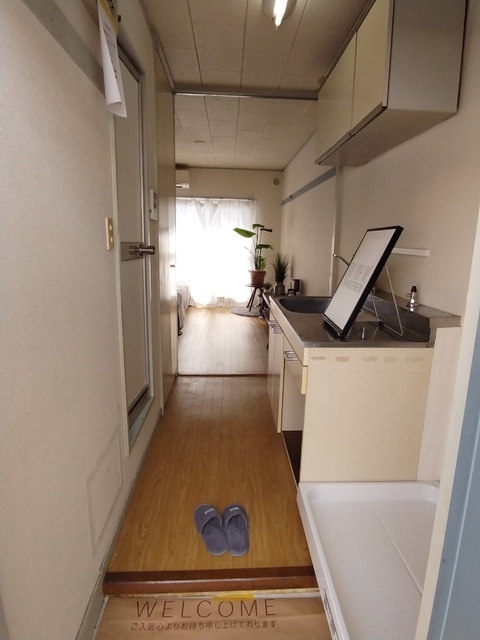 玄関　★モデルルーム時参考写真