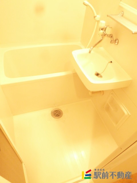 バス・シャワールーム　※写真は全て同タイプ別室です