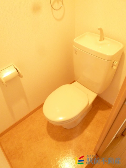 トイレ　※写真は全て同タイプ別室です