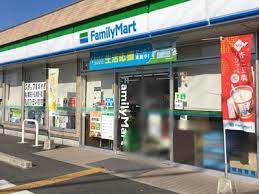 コンビニ　ファミリーマート栗東小柿店（コンビニ）まで108m