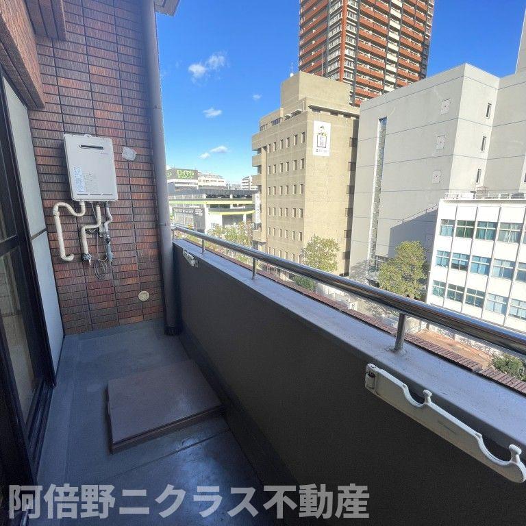 バルコニー　内装は別部屋の参考写真です。