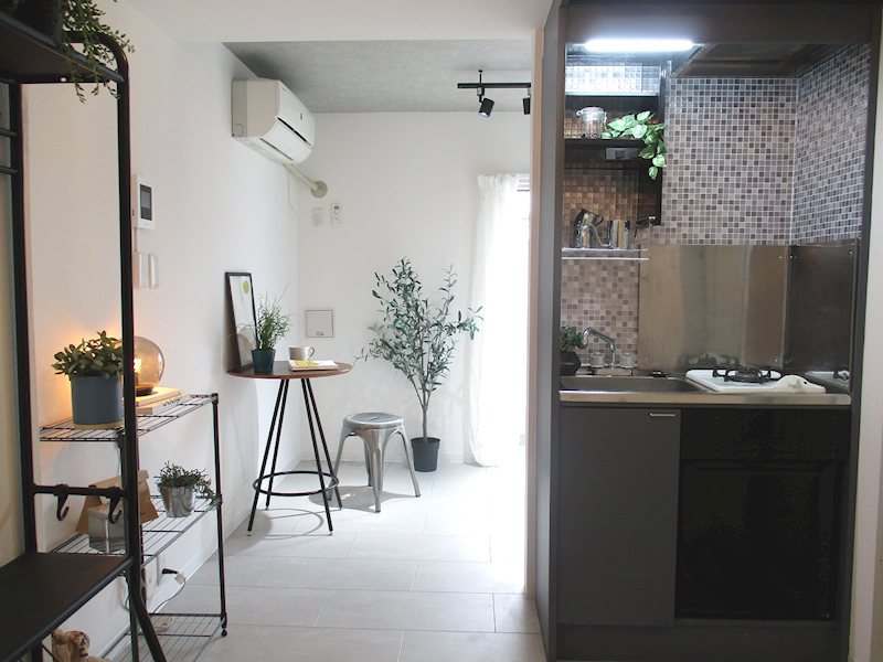 居室・リビング　大きな窓がある明るいお部屋