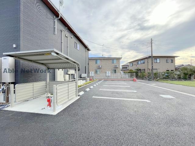 駐車場　駐車場