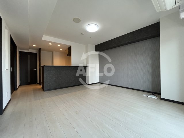 居室・リビング　グランセジュール江坂　リビング