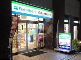 コンビニ　ファミリーマートヤックスドラッグ浦安東野店（コンビニ）まで520m