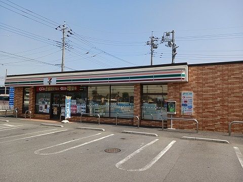 コンビニ　セブンイレブン（コンビニ）まで120m