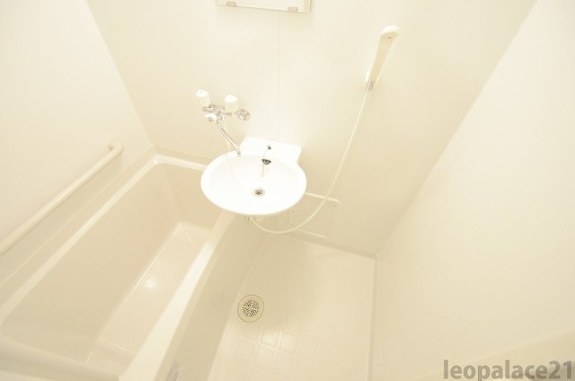 バス・シャワールーム　備品や設備仕様は号室等により異なります現地をご確認ください。