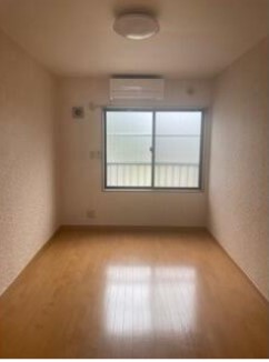 居室・リビング　南東向きで明るいお部屋★