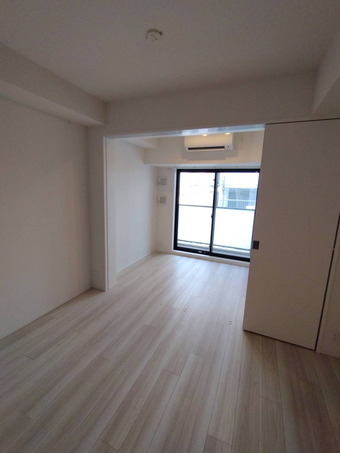 居室・リビング　DK6.1帖