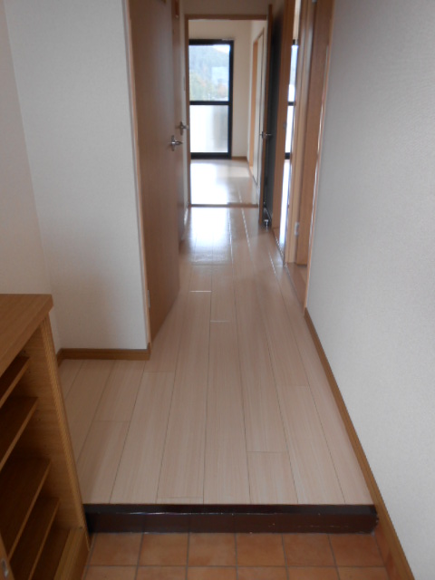 玄関　シューズボックス完備