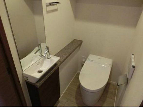 トイレ　参考写真