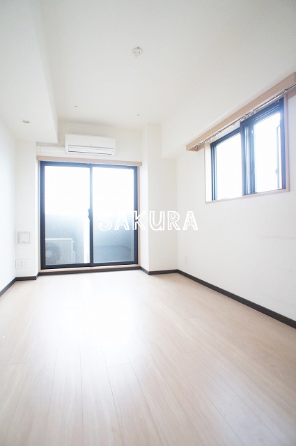 居室・リビング　使いやすい形の為、レイアウトを楽しめます♪