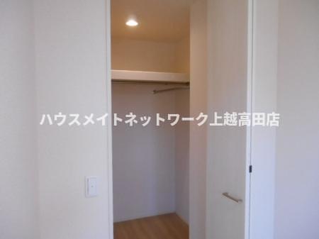 収納　ウォークインクローゼット