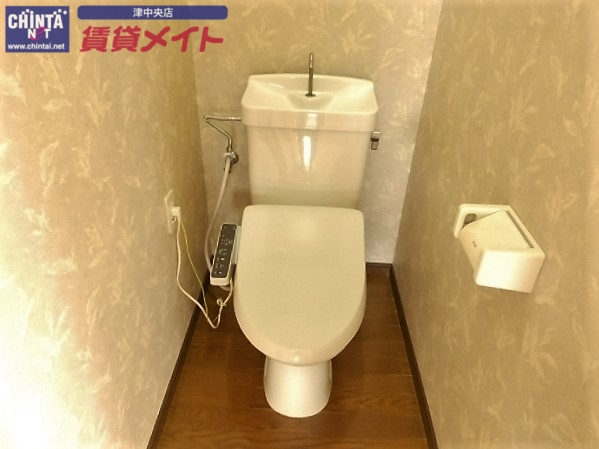 トイレ　別部屋写真