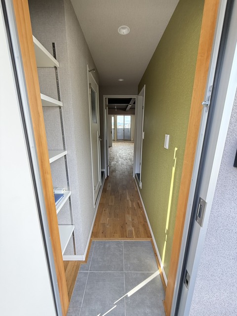 玄関　※同シリーズ別棟参考※