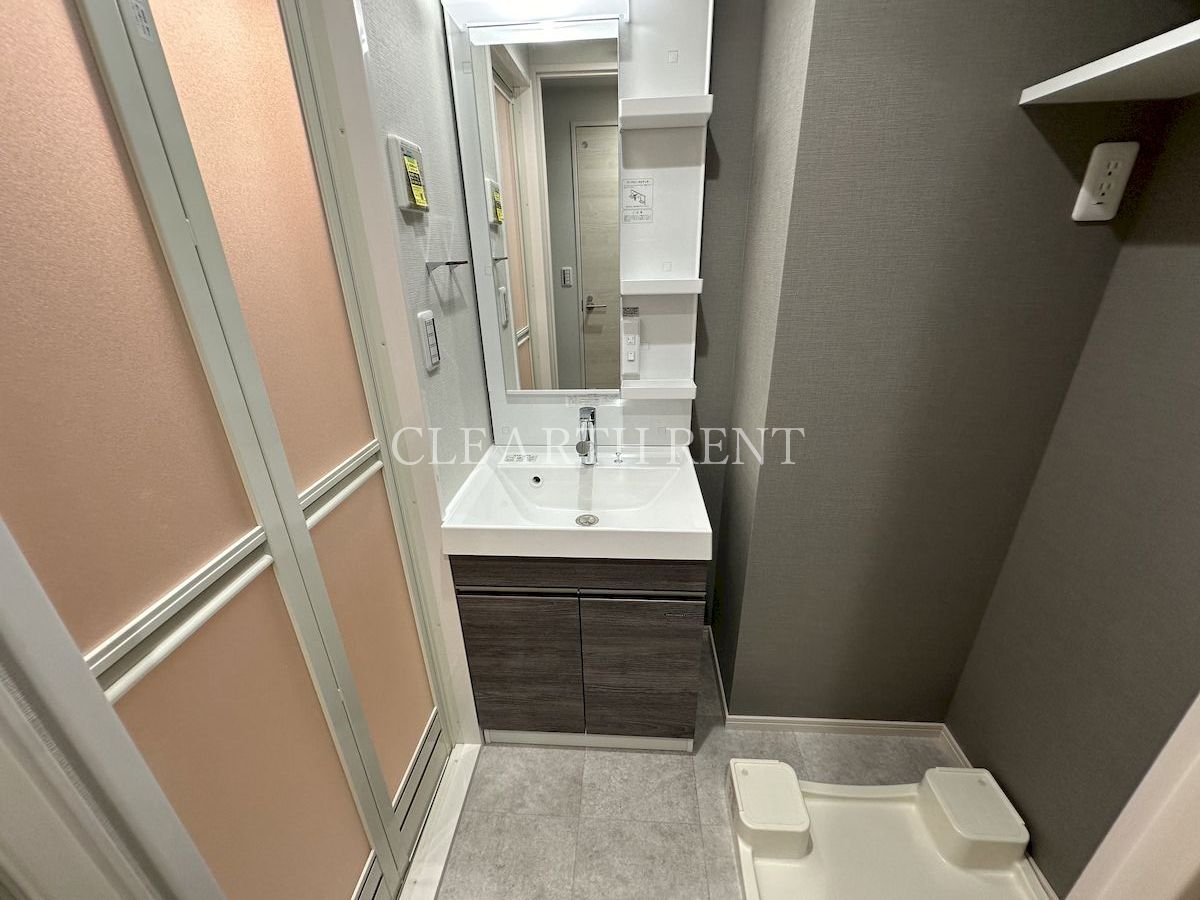 洗面設備　同タイプ別住戸写真となります。現況と異なる場合がございます。