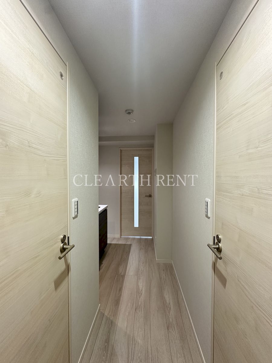 玄関　同タイプ別住戸写真となります。現況と異なる場合がございます。