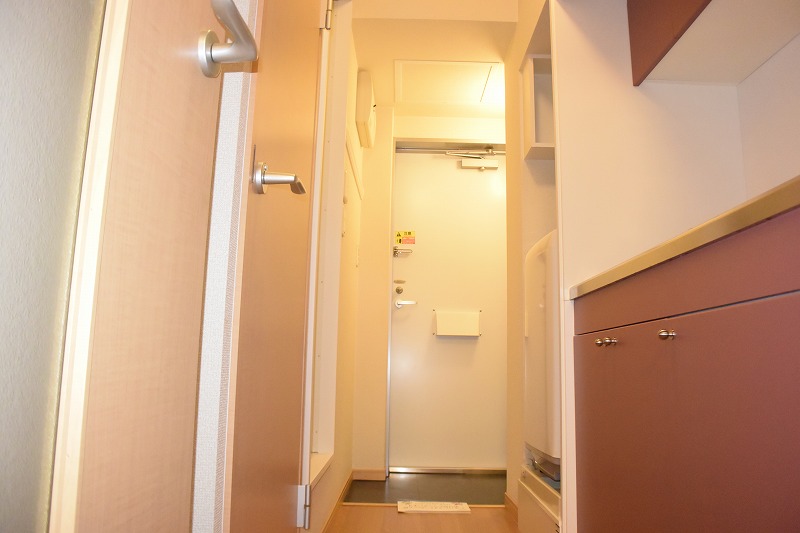 玄関　二重ロックで安心♪