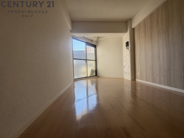 居室・リビング　綺麗な色のフローリングです☆