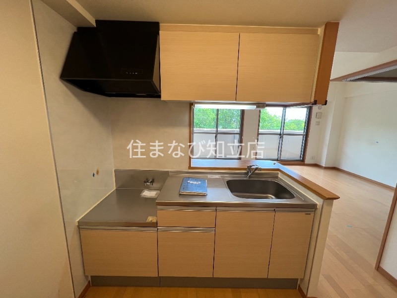キッチン　同型タイプ：清掃前