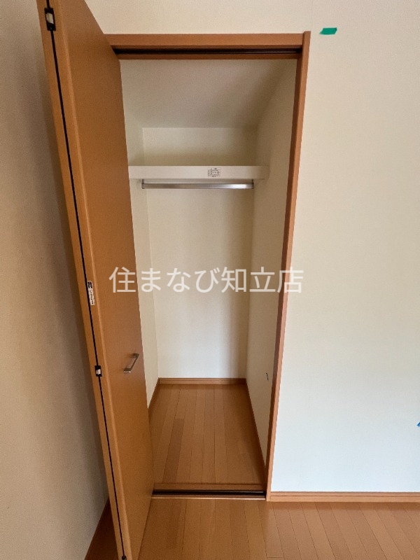 収納　同型タイプ：清掃前