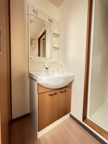 洗面設備　リバパレス靭公園　独立洗面台