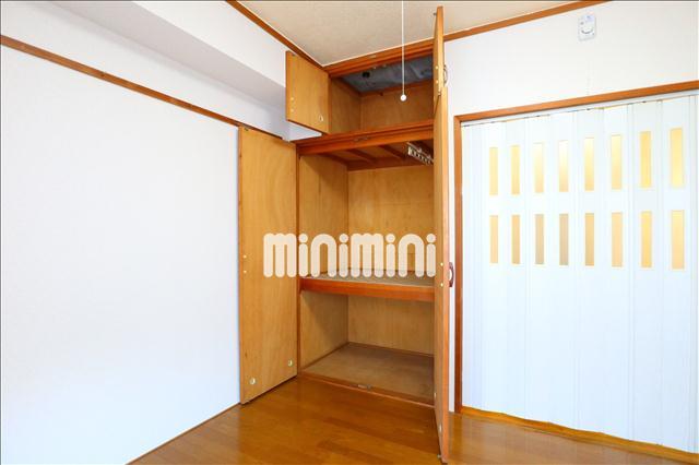 収納　奥行きのある収納です