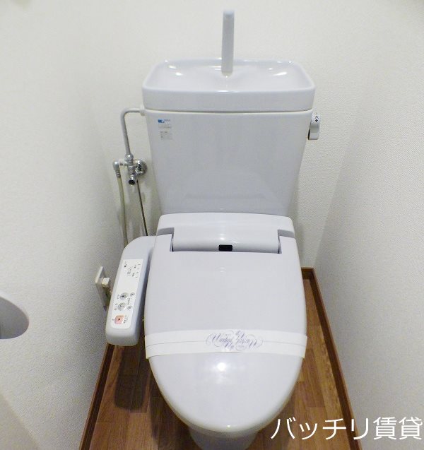 トイレ　画像は別号室イメージの為、現況を優先いたします。