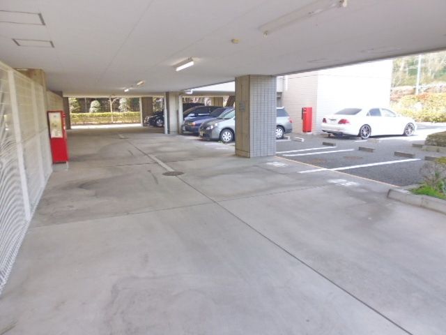 駐車場　★駐車場もバイク置き場もあります★