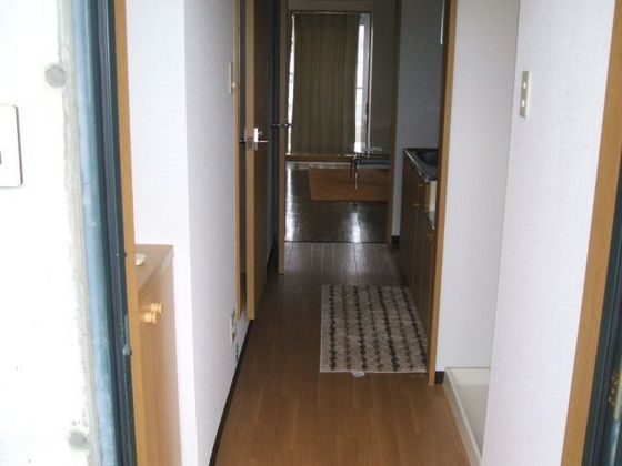 玄関　他号室のお写真です