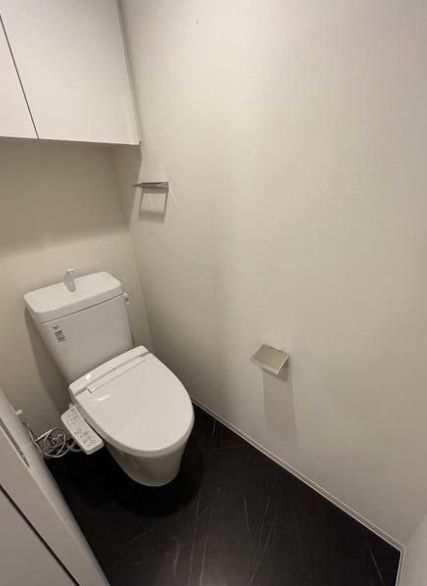 トイレ　別号室参考写真