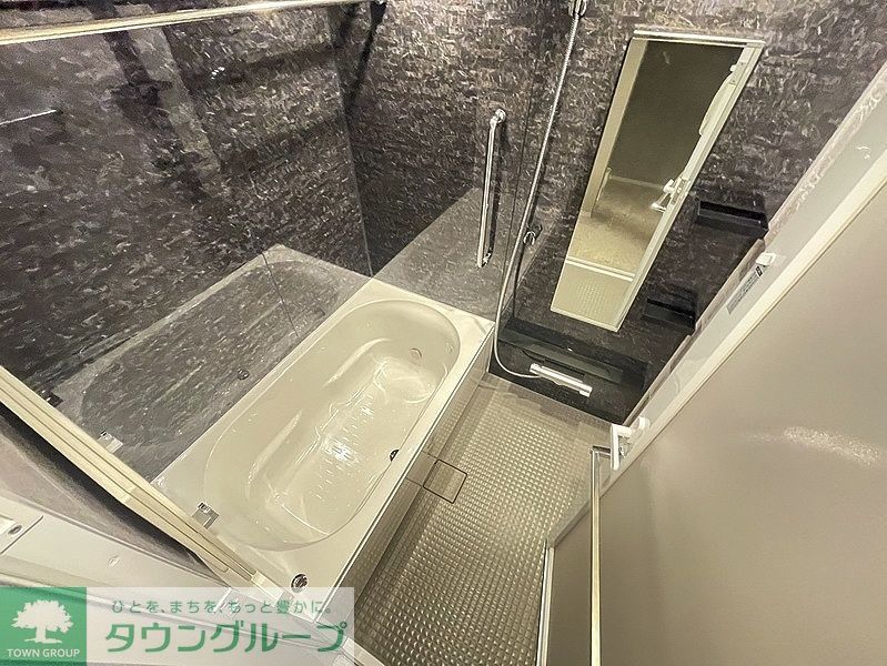 バス・シャワールーム　お問合せは(株)タウンハウジングレジデンス事業部　赤坂店・…