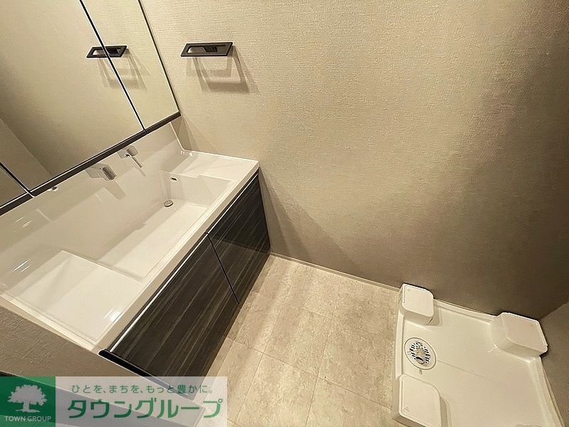 洗面設備　お問合せは(株)タウンハウジングレジデンス事業部　赤坂店・…
