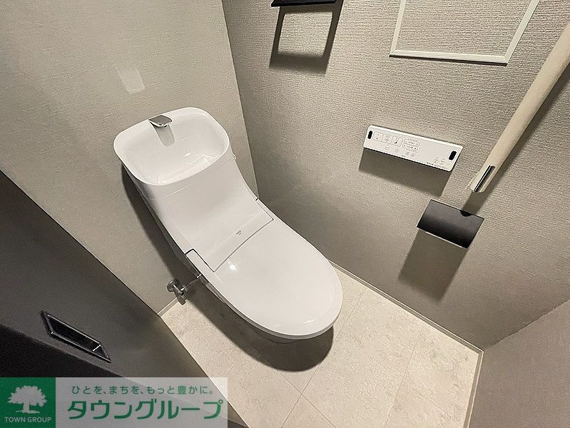 トイレ　お問合せは(株)タウンハウジングレジデンス事業部　赤坂店・…