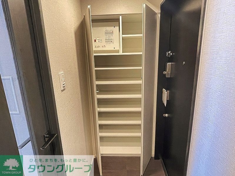 収納　お問合せは(株)タウンハウジングレジデンス事業部　赤坂店・…