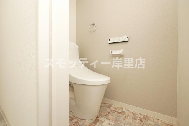 トイレ　落ち着いたトイレです