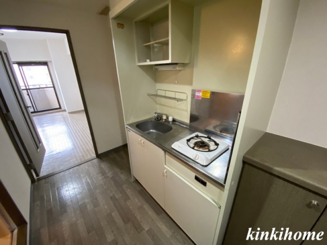 キッチン　写真は別のお部屋です。