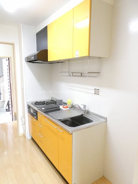 キッチン　写真は202号室です（参考）
