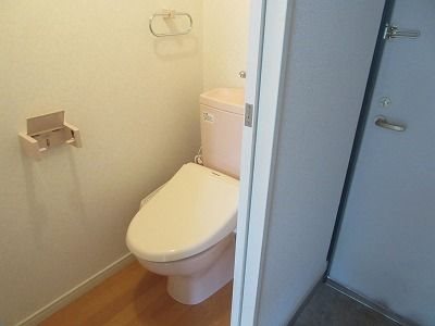 トイレ　※同物件別部屋参考画像