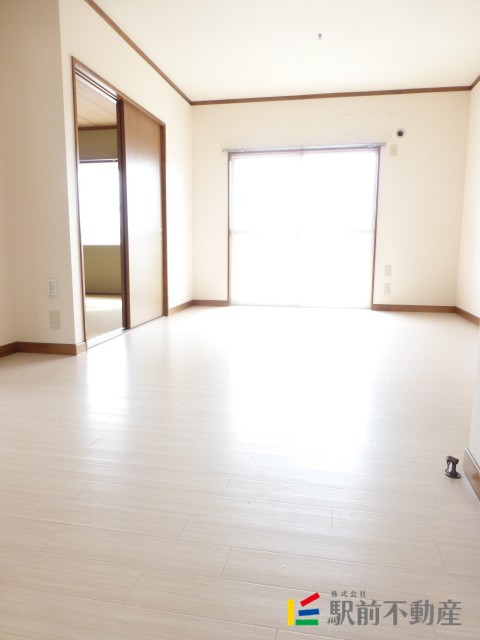 居室・リビング　日当たり良好☆