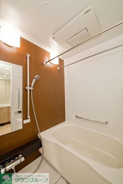 バス・シャワールーム　※写真は同タイプ住戸です。