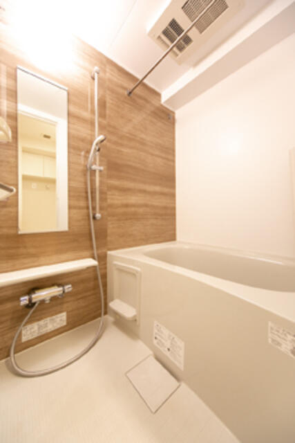 バス・シャワールーム　※写真は同タイプ住戸です。