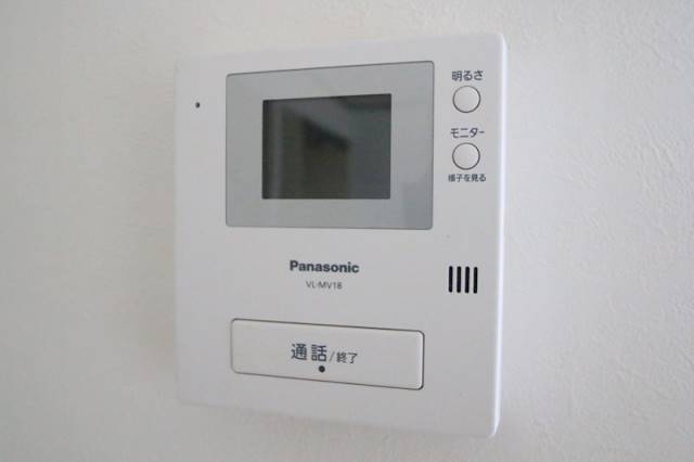 セキュリティ　テレビモニター付きインターホンで安心。