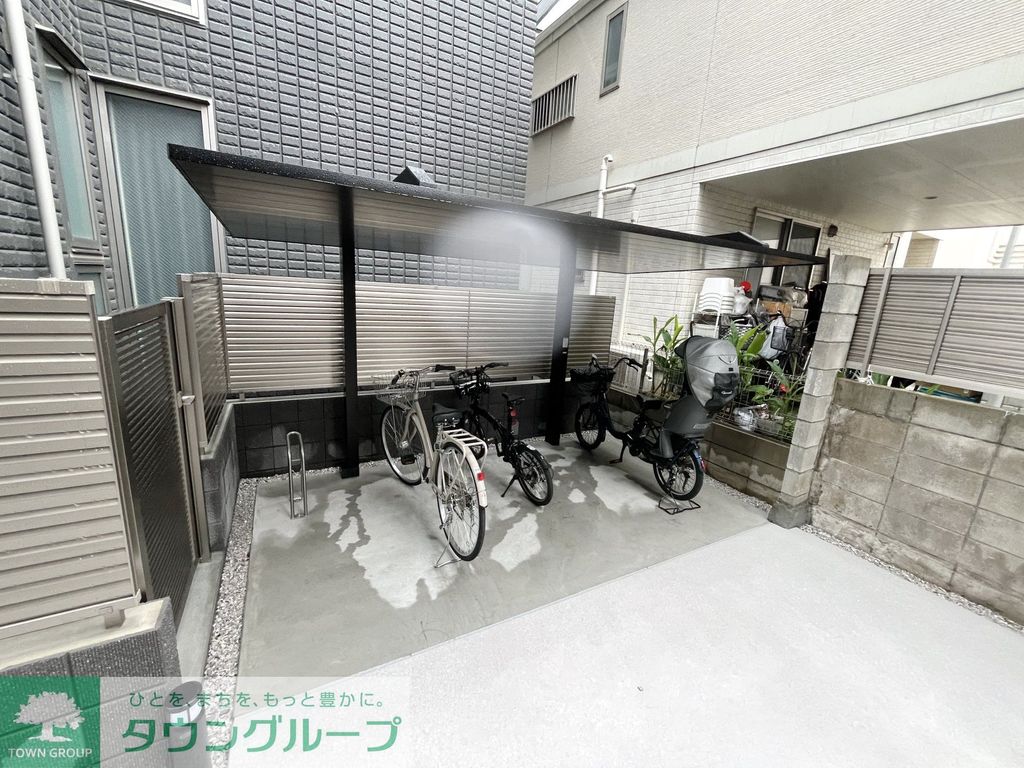 駐車場　駐車場