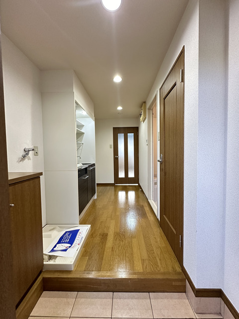 玄関　別部屋参考写真です