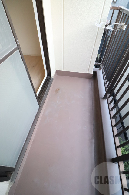 バルコニー　明るいバルコニーです