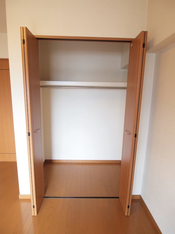 収納　洋室部分に収納あり。