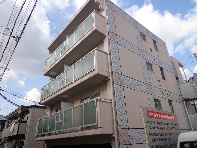 建物外観　エステート湊川